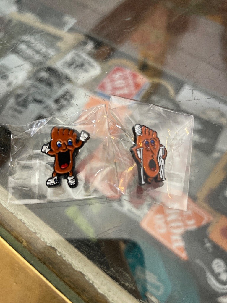 Pair of Cartoon Foot Enamel Pins